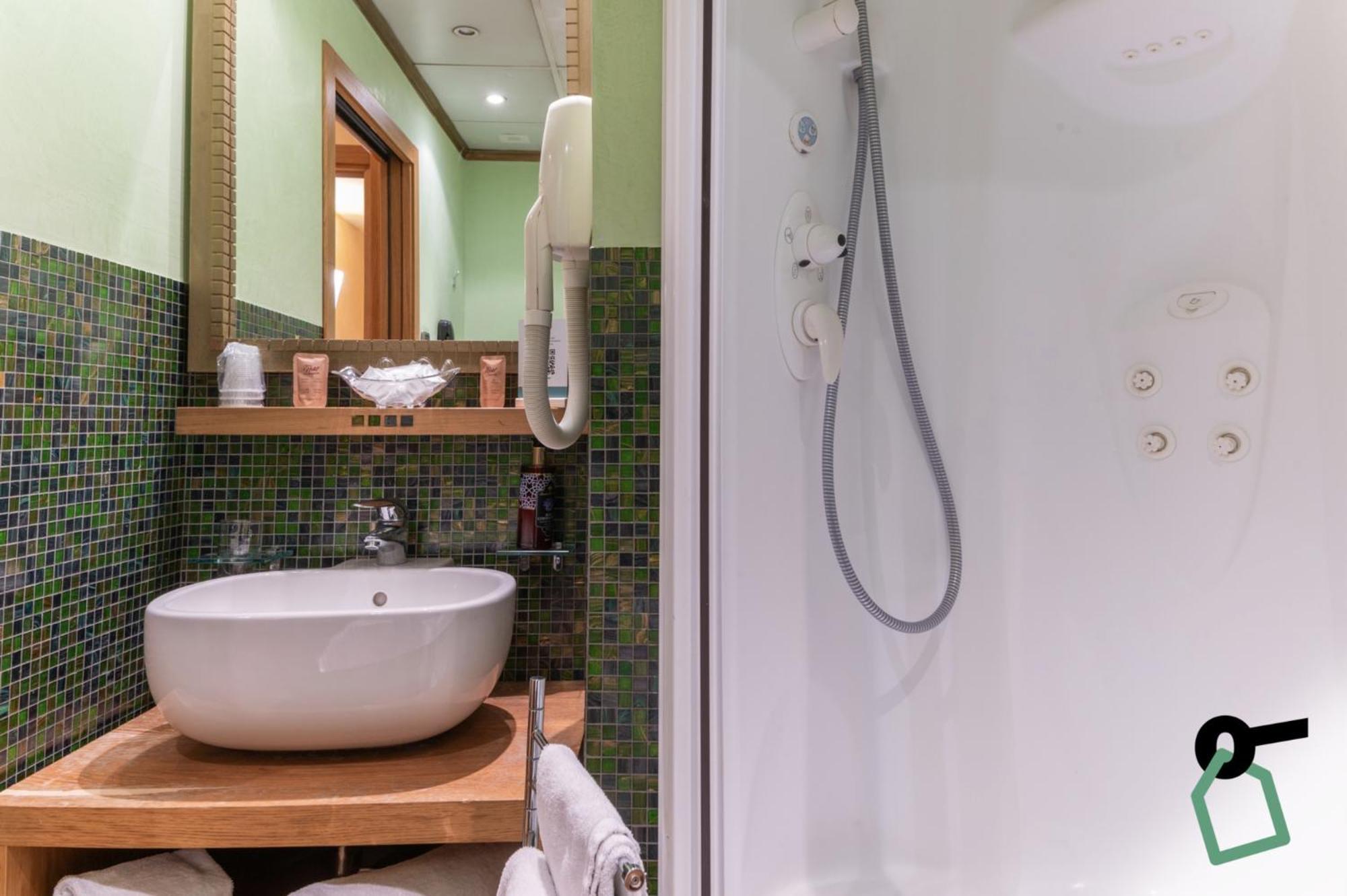 Hotiday Discovery - Residence Верона Екстер'єр фото