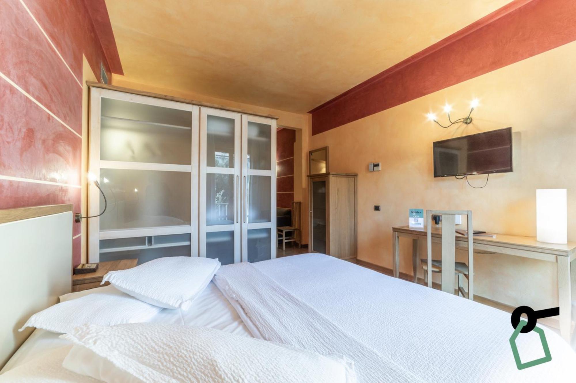 Hotiday Discovery - Residence Верона Екстер'єр фото