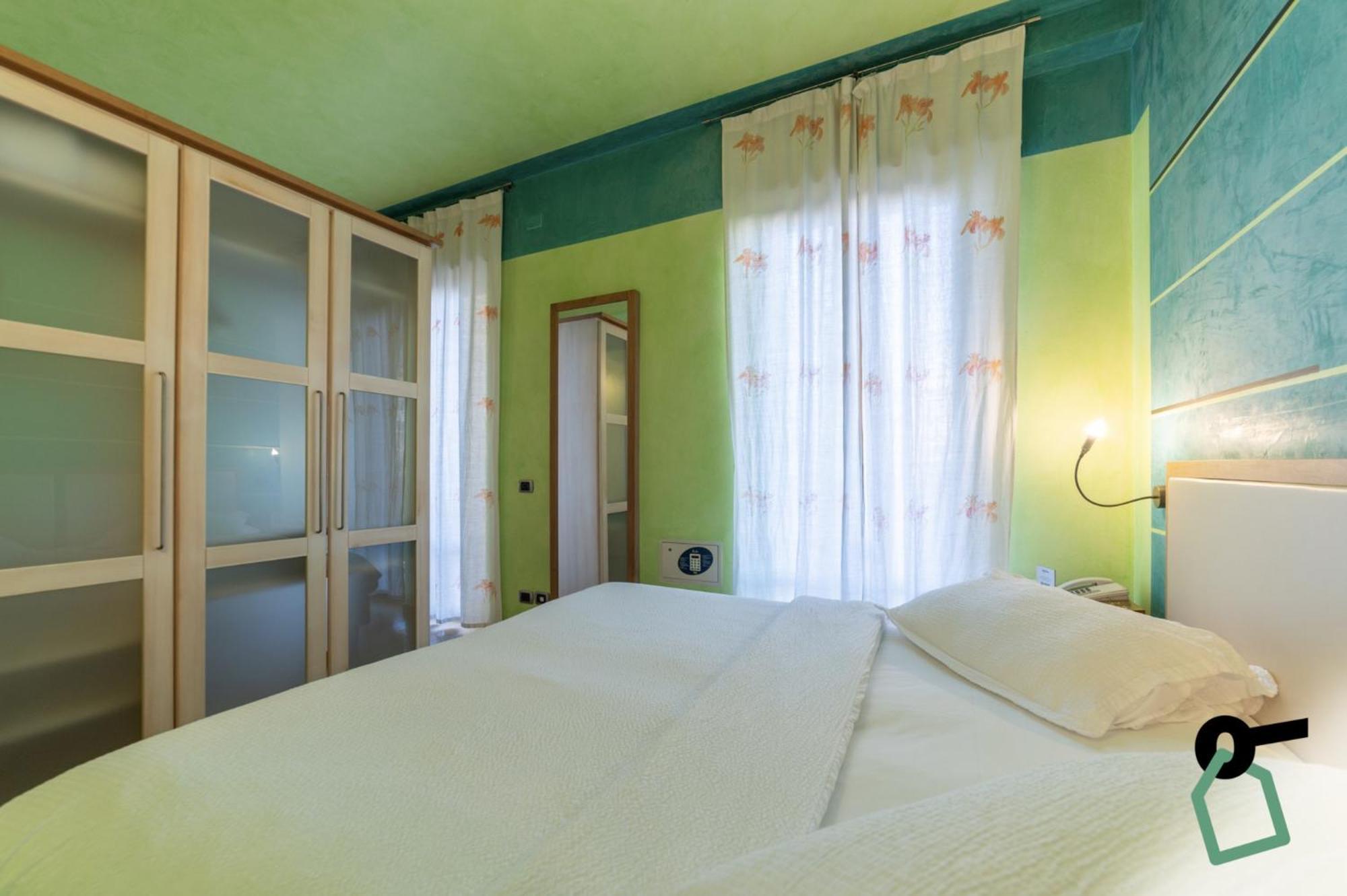 Hotiday Discovery - Residence Верона Екстер'єр фото
